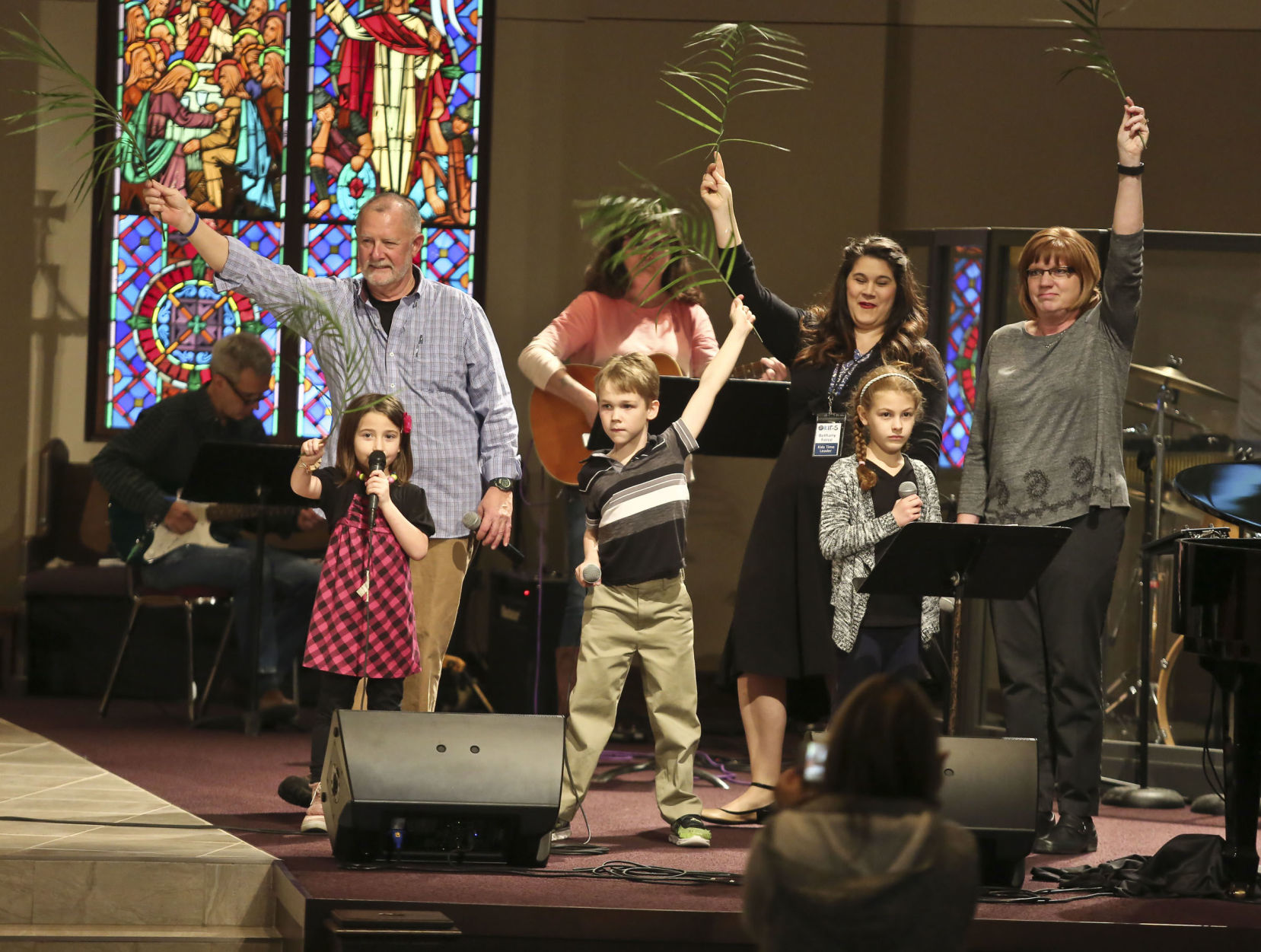 St_Pauls_ Easter 1 03.26.18.jpg